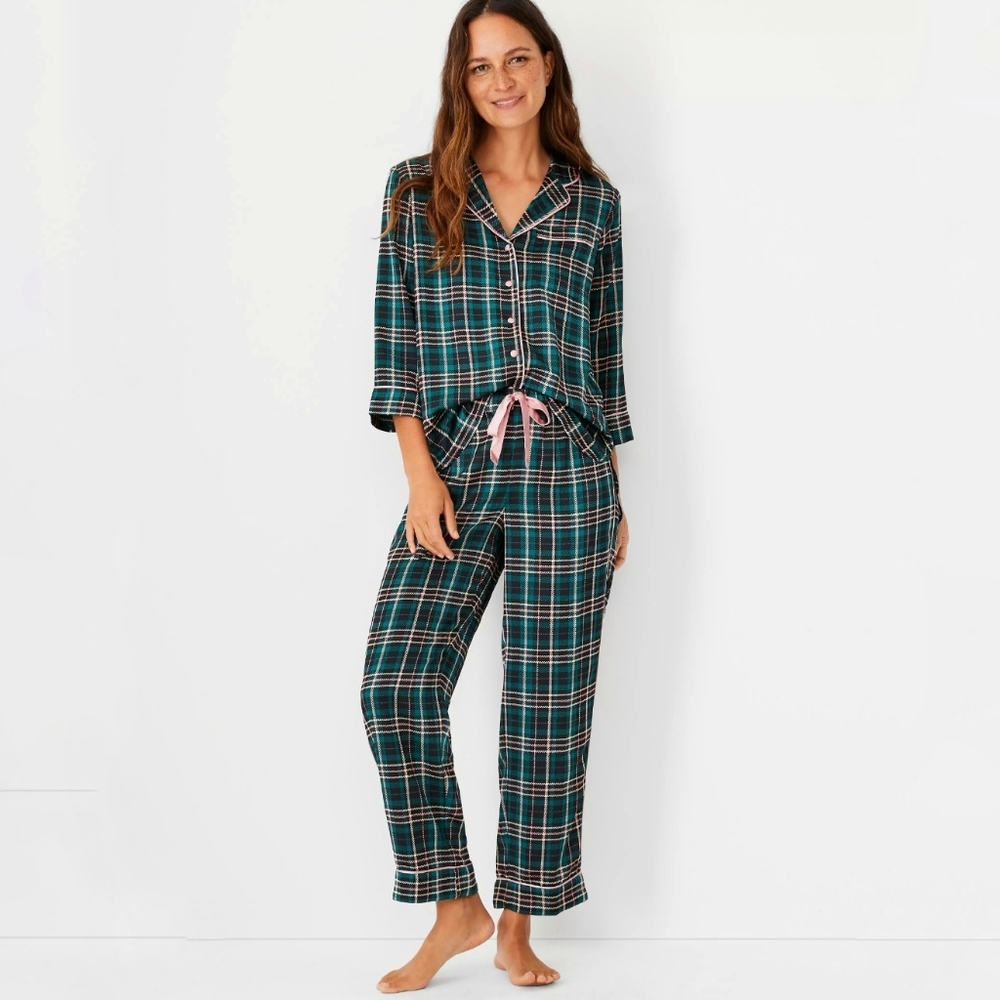 Ann Taylor Sleep ~ Green & Pink Plaid Satin Pajama Set‎ Size Large